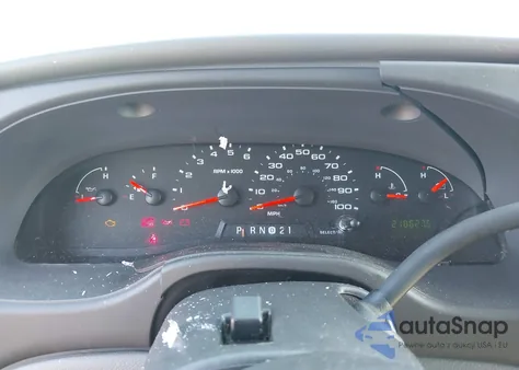 2007 Ford E-350 Super Duty Xl/Xlt from USA, damaged, VIN 1FBNE31LX7DA75667